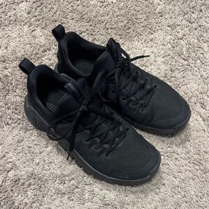 Nike Women’s Black Sneakers
